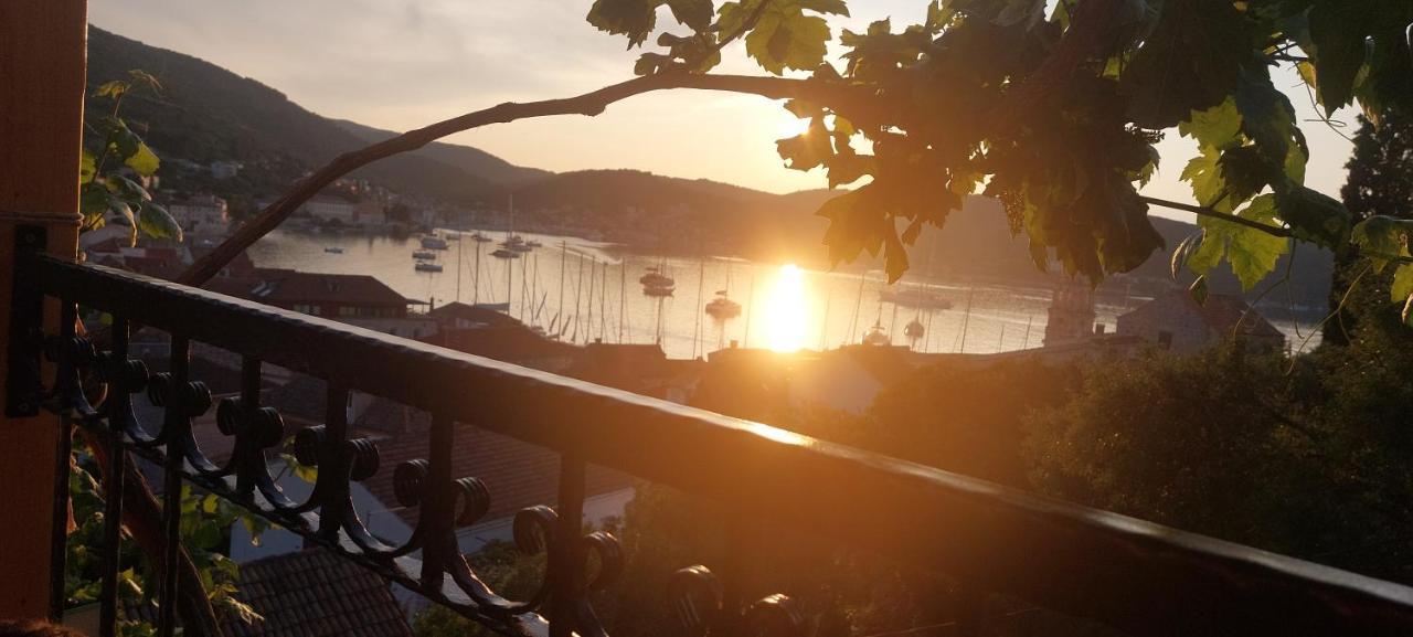 Panoramic View With Jacuzzi Apartment Vis Bagian luar foto