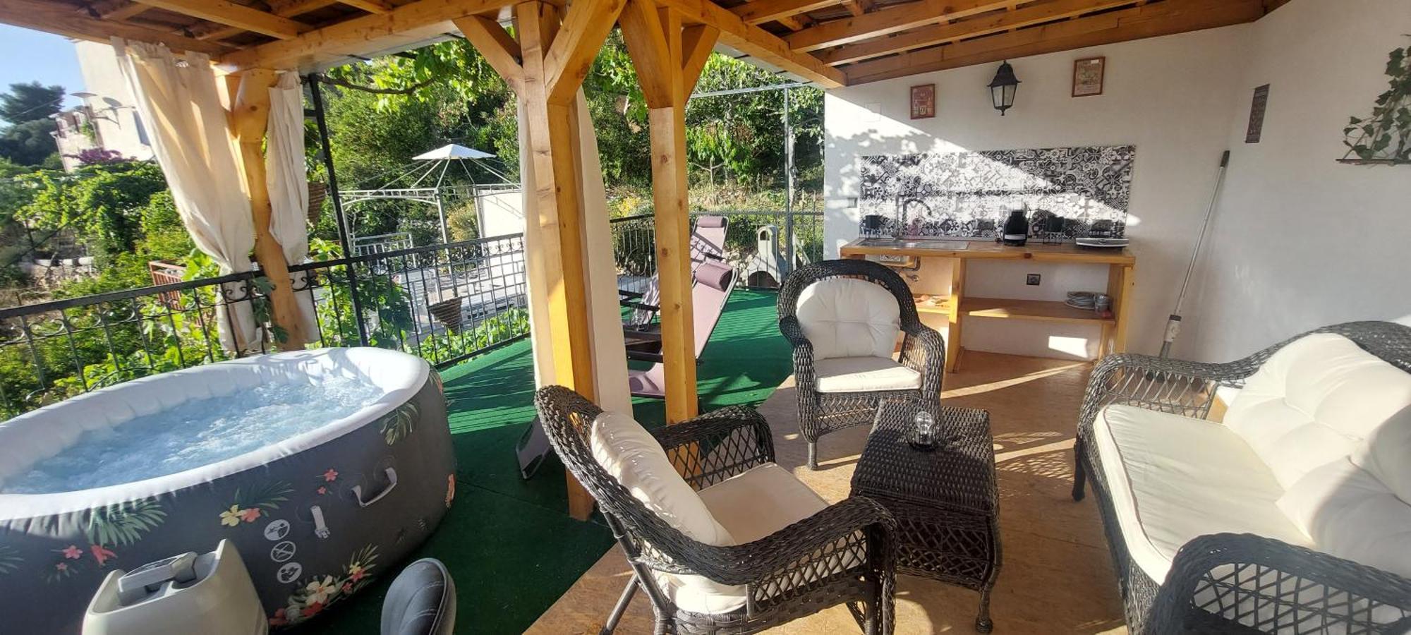 Panoramic View With Jacuzzi Apartment Vis Bagian luar foto