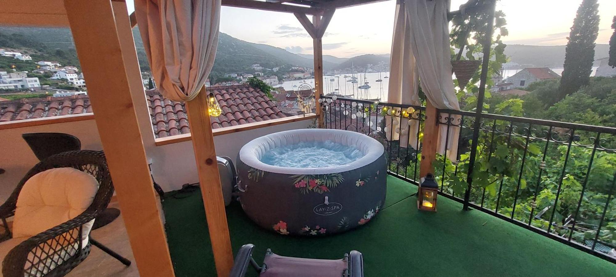 Panoramic View With Jacuzzi Apartment Vis Bagian luar foto